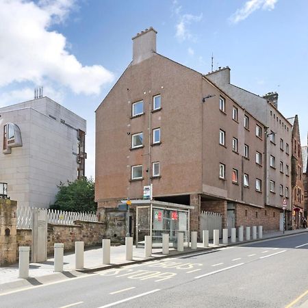 Joivy Contemporary Royal Mile Apartment With Balcony Edinburgh Luaran gambar
