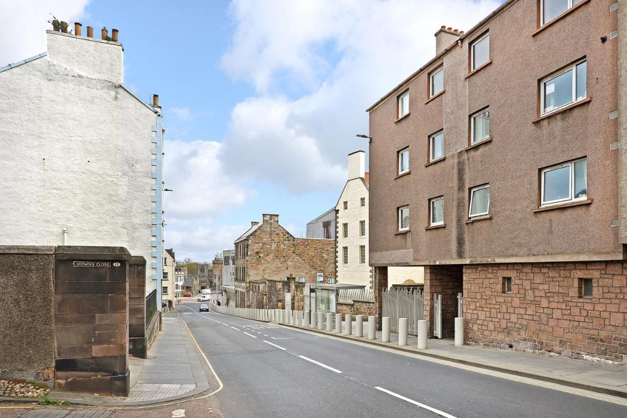 Joivy Contemporary Royal Mile Apartment With Balcony Edinburgh Luaran gambar
