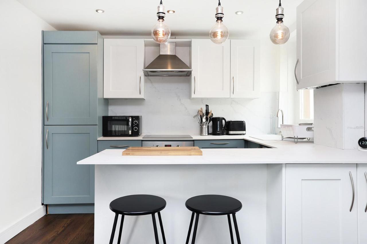 Joivy Contemporary Royal Mile Apartment With Balcony Edinburgh Luaran gambar
