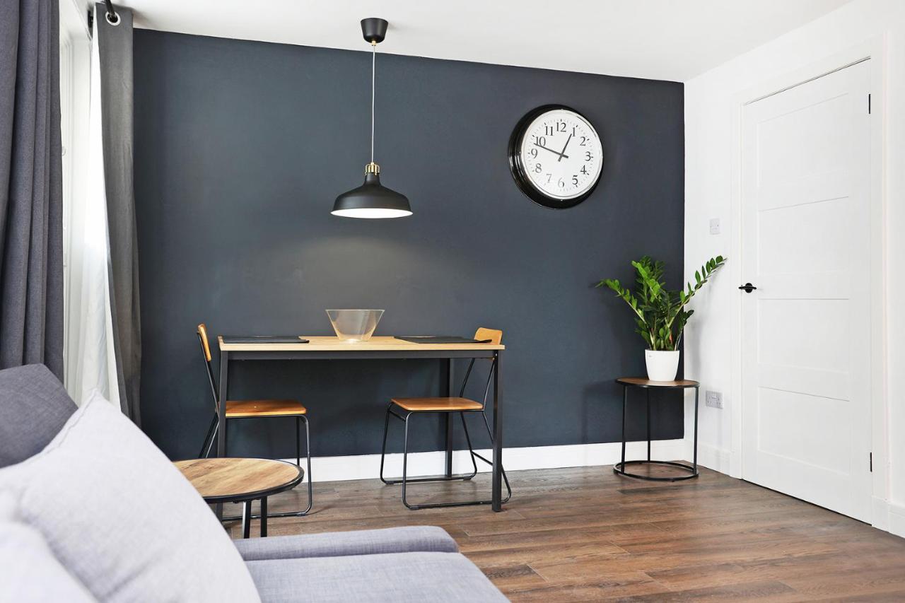 Joivy Contemporary Royal Mile Apartment With Balcony Edinburgh Luaran gambar